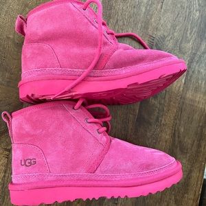 SOLD UGG Pink Neumel Kids Boot Size 3Y NEW